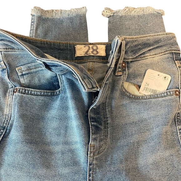 Free People Raw High Rise Jeans in Sweet Blue NWT - Picture 8 of 15